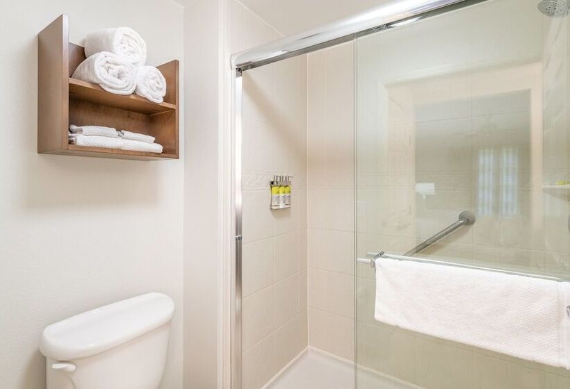 سوییت, Staybridge Suites North Charleston, An Ihg