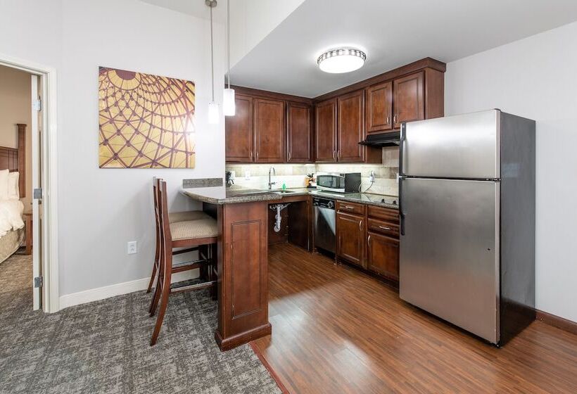 سوئیت برای معلولان, Staybridge Suites North Charleston, An Ihg