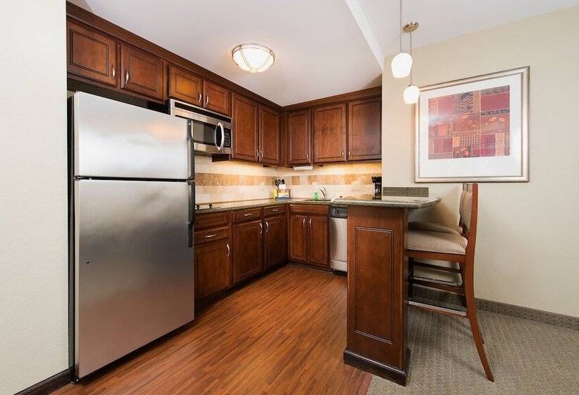 سوییت, Staybridge Suites North Charleston, An Ihg