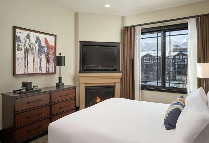 带大床的套房, Waldorf Astoria Park City