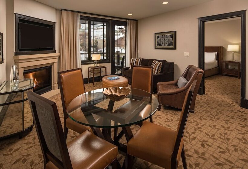带大床的套房, Waldorf Astoria Park City