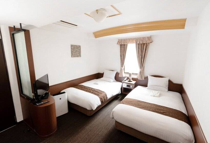 Quarto Economy, Toyo Hotel