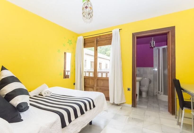 اتاق استاندارد, White Nest