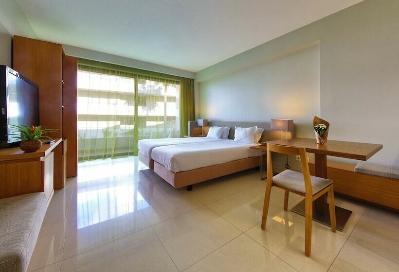 استودیوی استاندارد, Agua Hotels Riverside