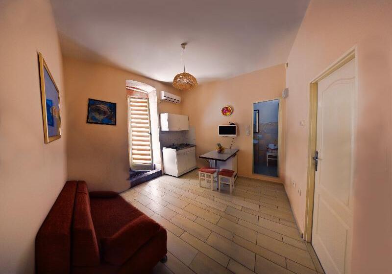 Apartamento 1 Dormitorio, Apartments Mia