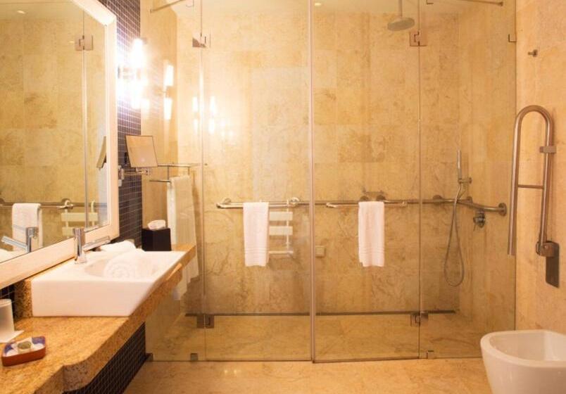اتاق استاندارد یک نفره, Cascade Wellness Resort