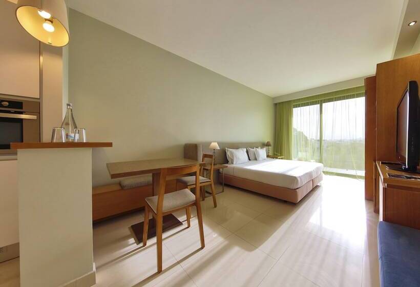 استودیوی استاندارد, Agua Hotels Riverside