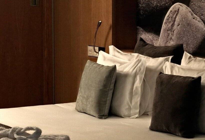 سوییت, Agua Hotels Riverside