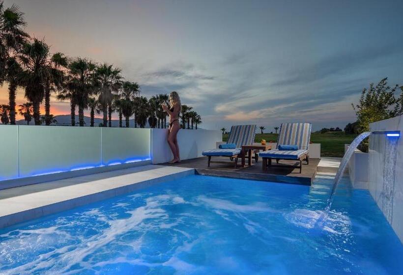 سوییت با استخر, Delfina Tropic Beach