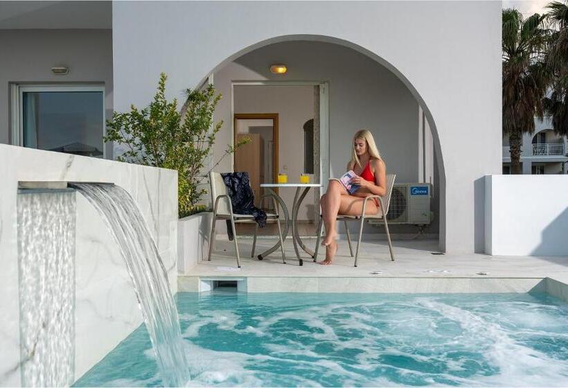 سوییت با استخر, Delfina Tropic Beach