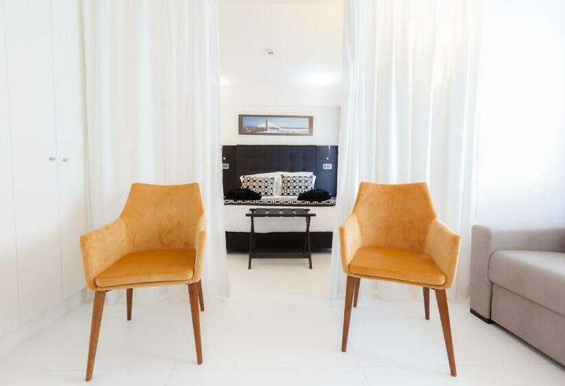 Suite, Faro Boutique