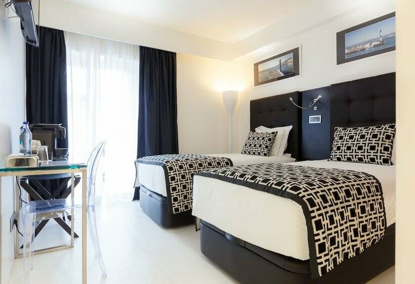 Quarto Superior, Faro Boutique