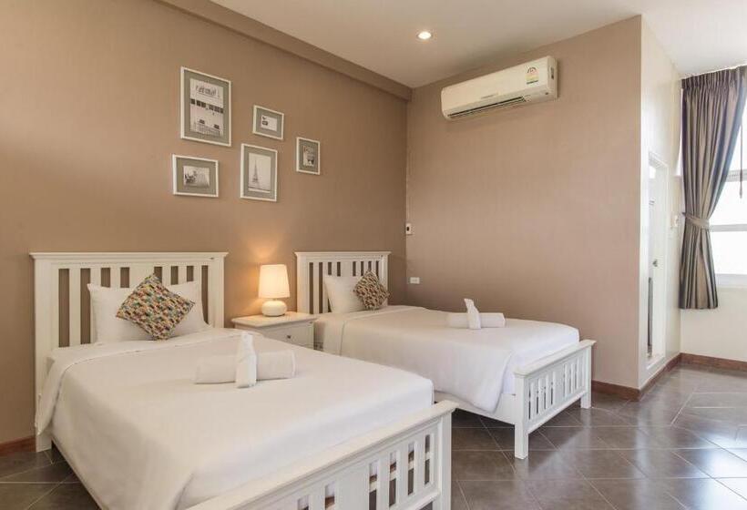 اتاق لوکس, Feung Nakorn Balcony Rooms And Cafe
