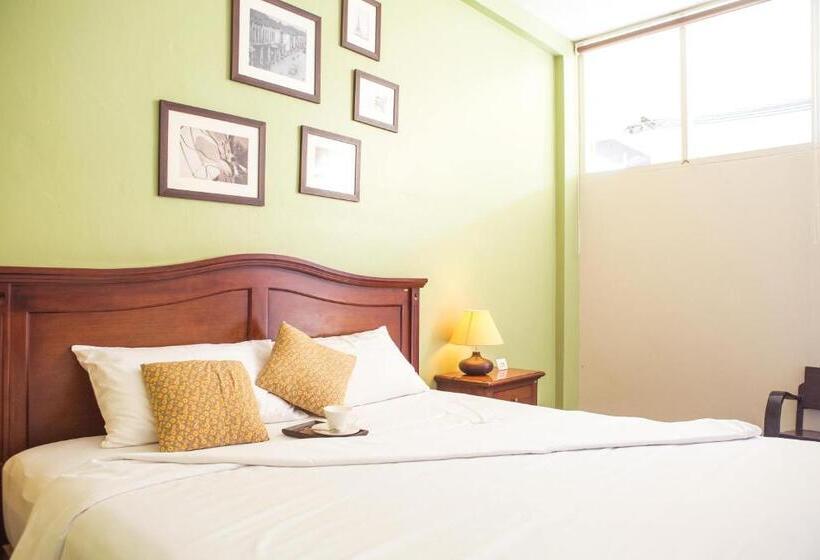 اتاق لوکس, Feung Nakorn Balcony Rooms And Cafe