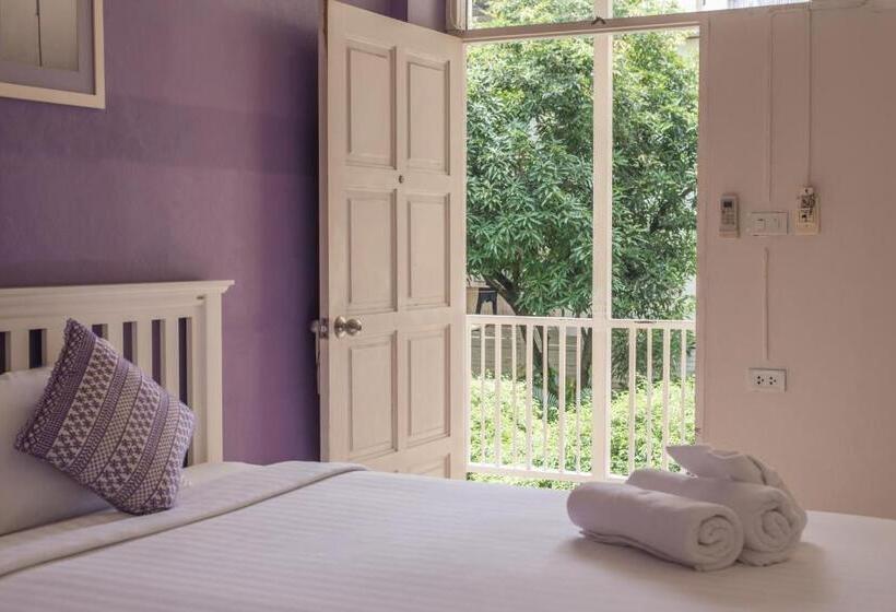 اتاق لوکس, Feung Nakorn Balcony Rooms And Cafe