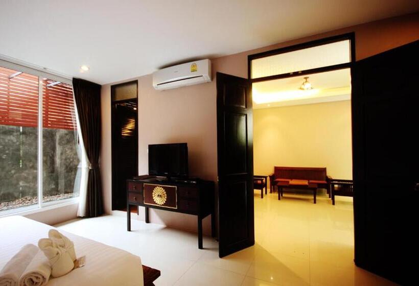 سوییت, Feung Nakorn Balcony Rooms And Cafe