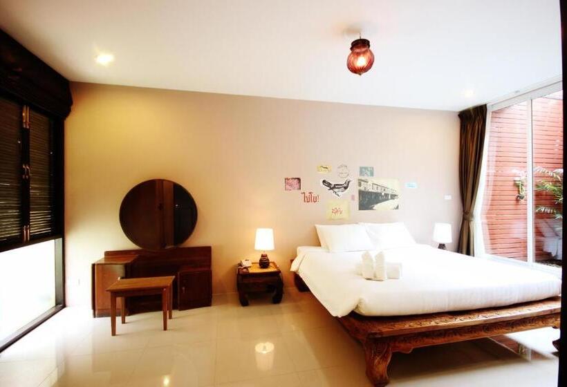 Suite, Feung Nakorn Balcony