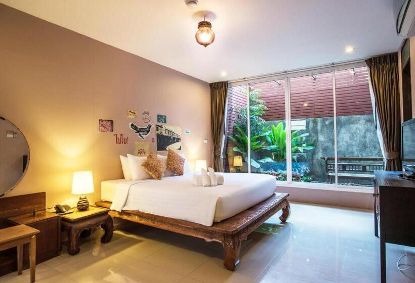 سوییت, Feung Nakorn Balcony Rooms And Cafe