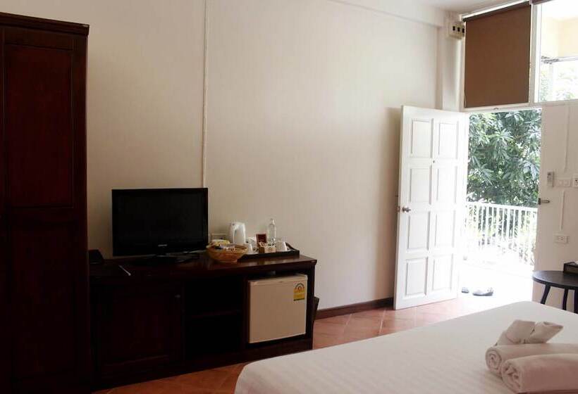 Chambre Deluxe, Feung Nakorn Balcony