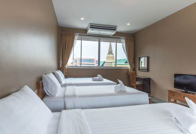 اتاق خانوادگی با سرویس بهداشتی مشترک, Feung Nakorn Balcony Rooms And Cafe