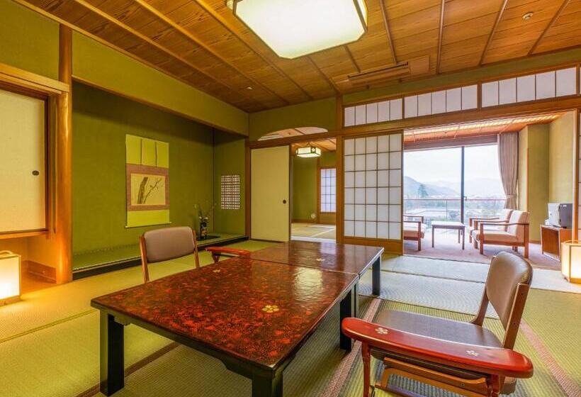 اتاق لوکس, Yamashiro Onsen Miyabi No Yado Kaga Hyakumangoku