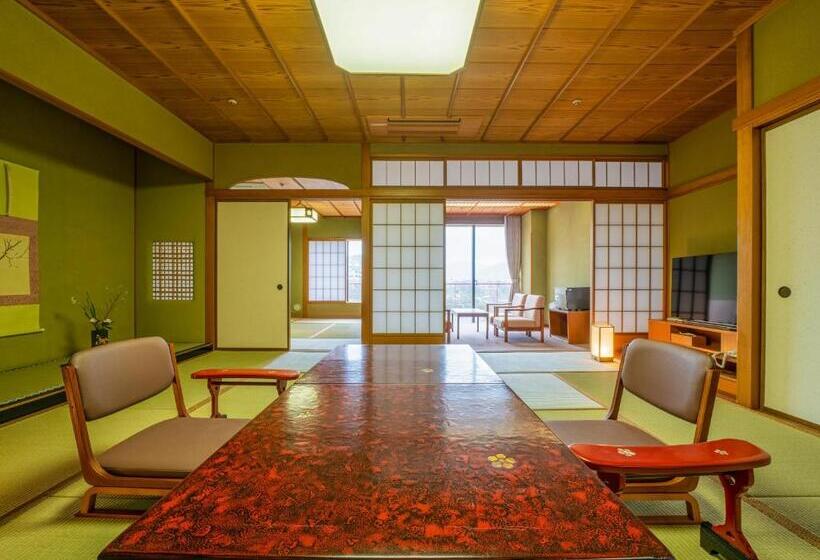 اتاق لوکس, Yamashiro Onsen Miyabi No Yado Kaga Hyakumangoku