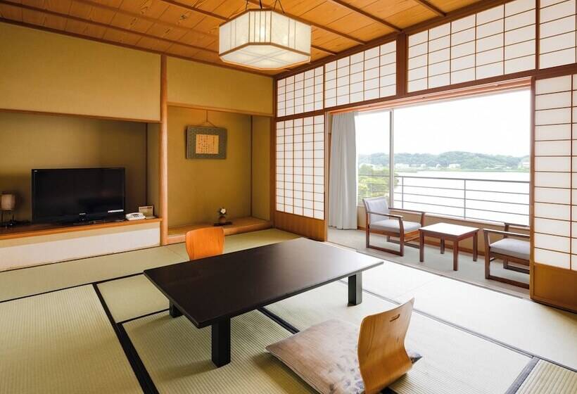 اتاق استاندارد با چشم‌انداز دریاچه, Apa Hotel & Resort Kaga Katayamazu Onsen Kasuikyo