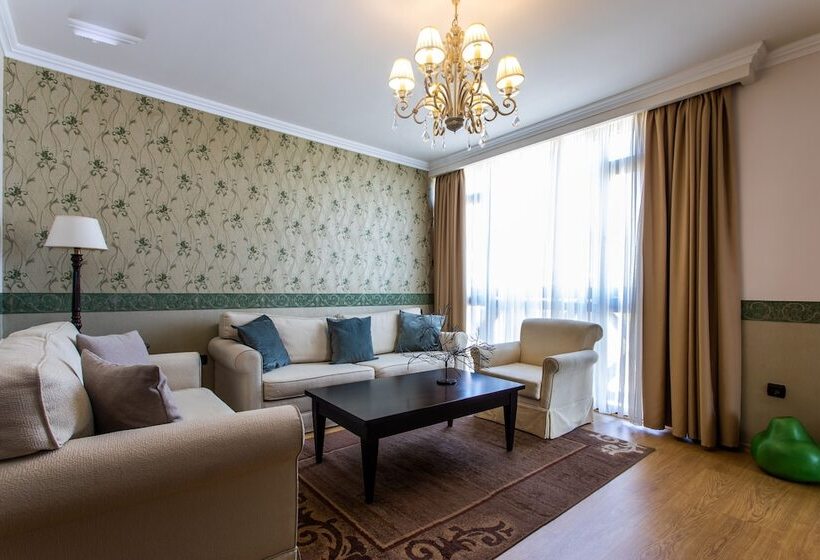 Suite Senior, Premier Luxury Mountain Resort