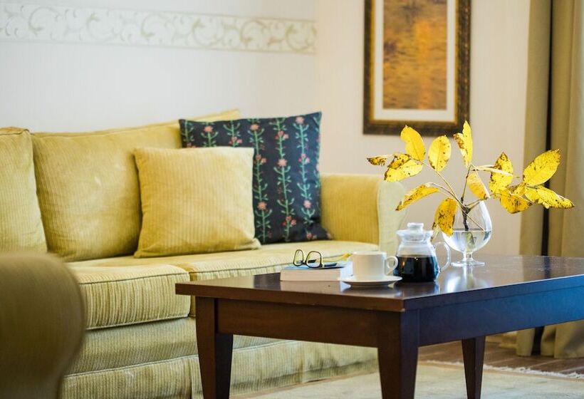 Suite Senior, Premier Luxury Mountain Resort