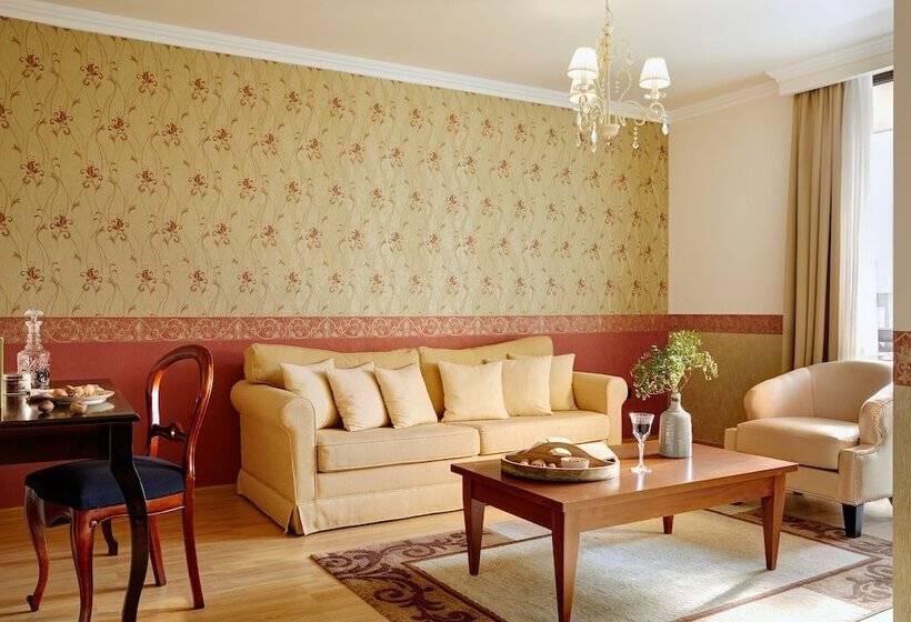 Suite Senior, Premier Luxury Mountain Resort