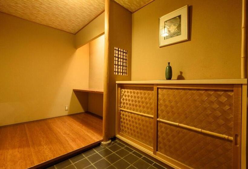 اتاق استاندارد, Shirasagiyu Tawaraya