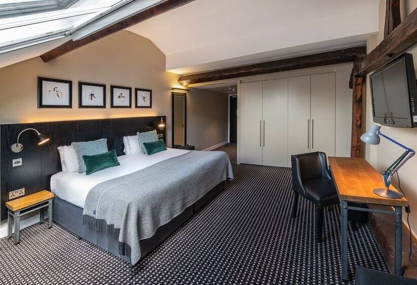 Deluxe Room, The Resident Liverpool