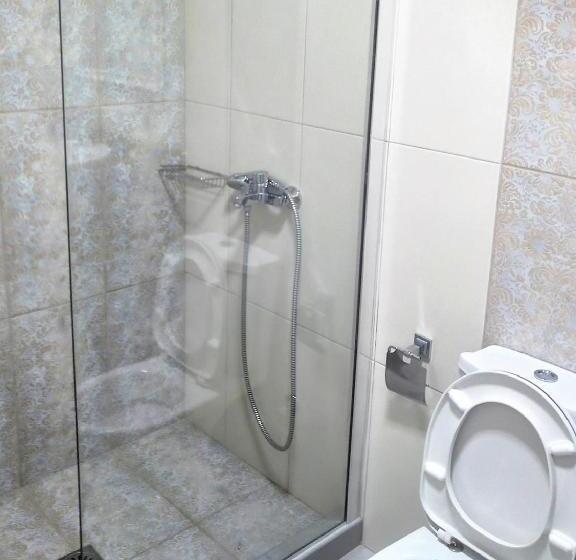 استودیوی استاندارد با چشم‌انداز دریا, Eurohotel Theo