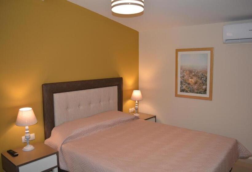 2 Bedroom Apartment Garden View, Eurohotel Theo
