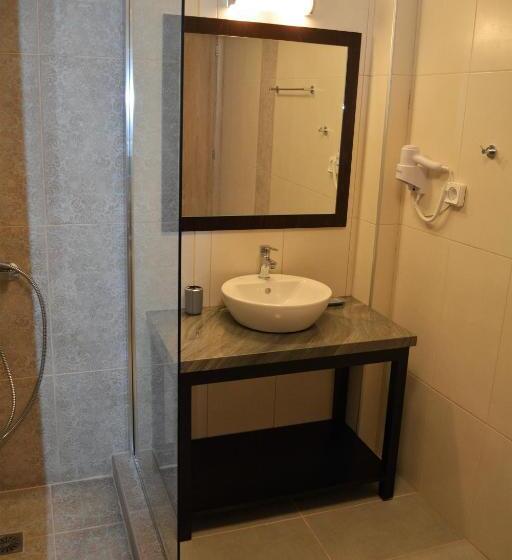 آپارتمان 2 خوابه, Eurohotel Theo