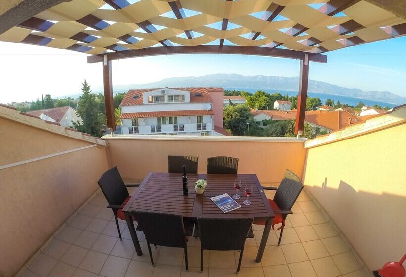 1 Bedroom Deluxe Apartment Sea View, Villa Midea