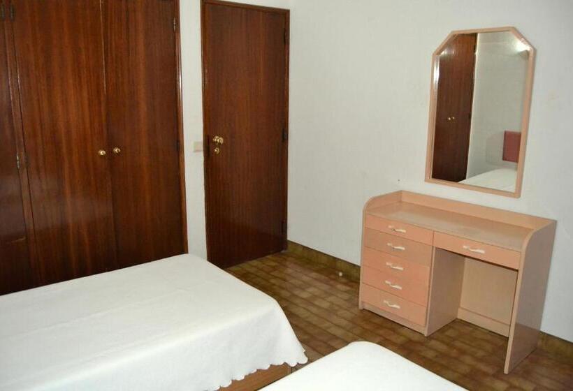 1 Bedroom Apartment, Parque Das Amendoeiras