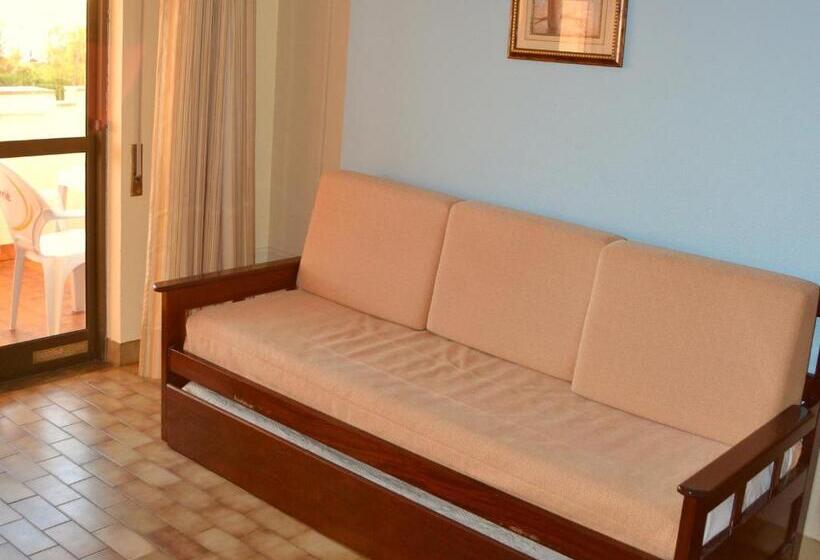 1 Bedroom Apartment, Parque Das Amendoeiras