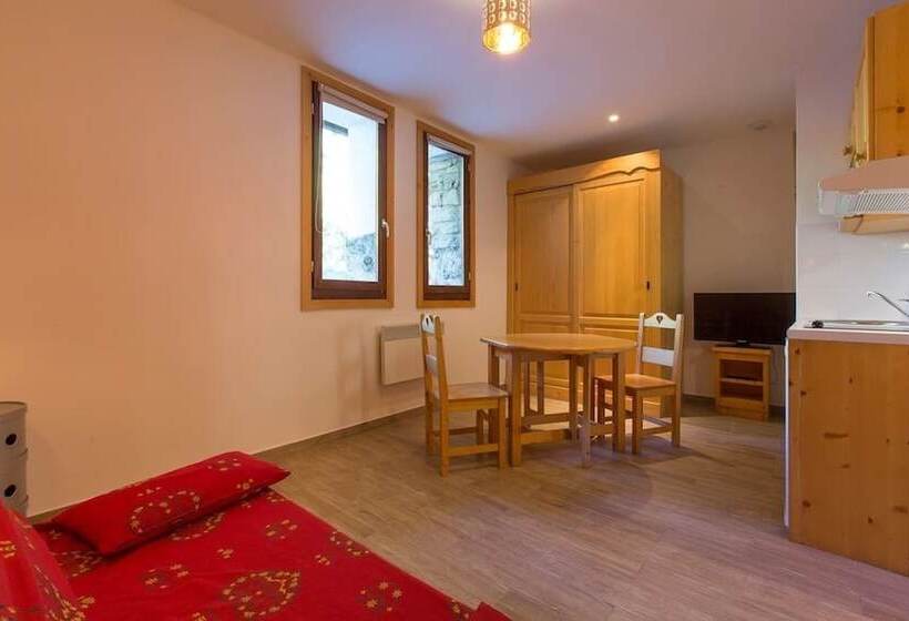 استودیوی استاندارد, Résidence & Spa La Grande Cordée