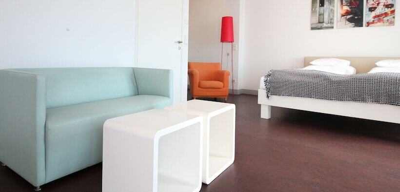 Chambre en Attique, Stanys  Das Apartment