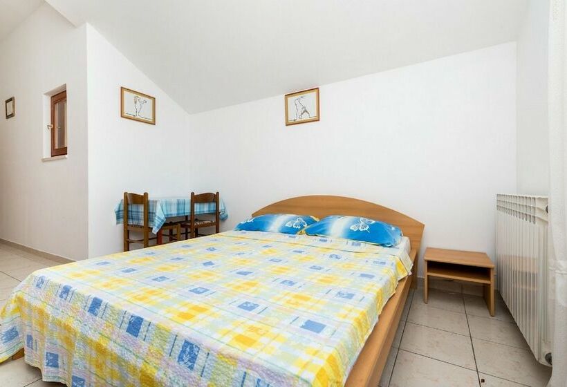آپارتمان 2 خوابه با چشم‌انداز دریا, Villa Valjalo