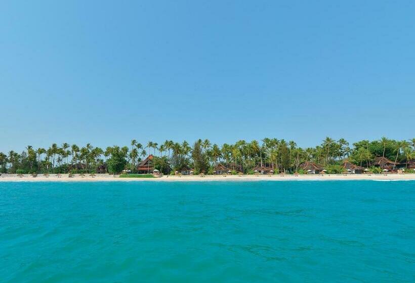 اتاق لوکس با چشم‌انداز دریا, Amazing Ngapali Resort