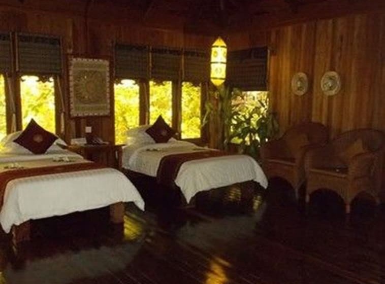 اتاق لوکس با چشم‌انداز باغ, Amazing Ngapali Resort
