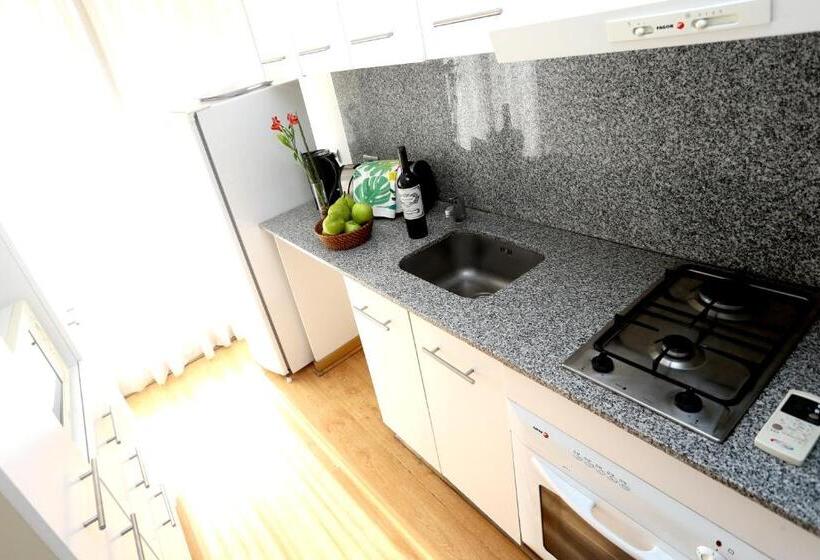 Apartamento Executivo 1 Dormitório, Apart Versalles