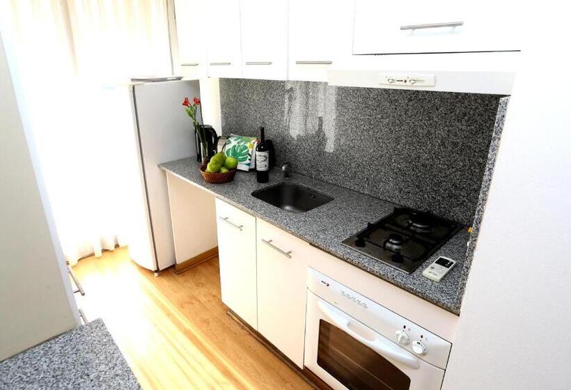 Apartamento Executivo 1 Dormitório, Apart Versalles