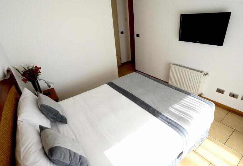 Appartamento Business 1 Camera da Letto, Apart Versalles