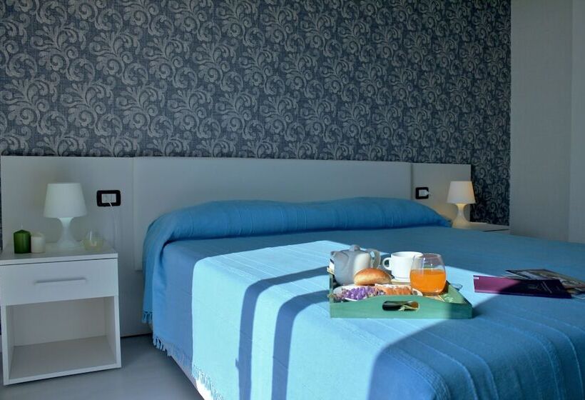 اتاق استاندارد سه نفره, Baia Azzurra
