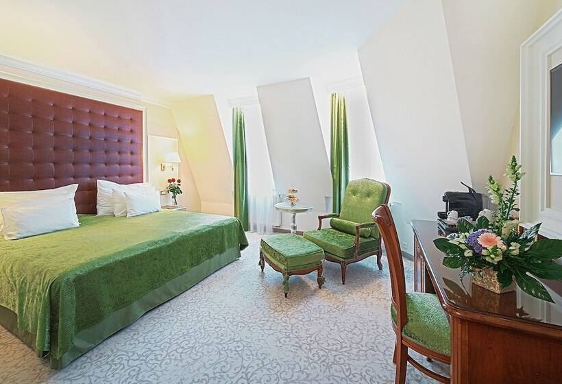 コンフォートルーム, Carlsbad Plaza Medical Spa & Wellness