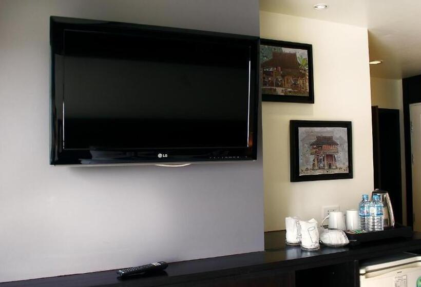 سوییت جونیور, City Inn Vientiane