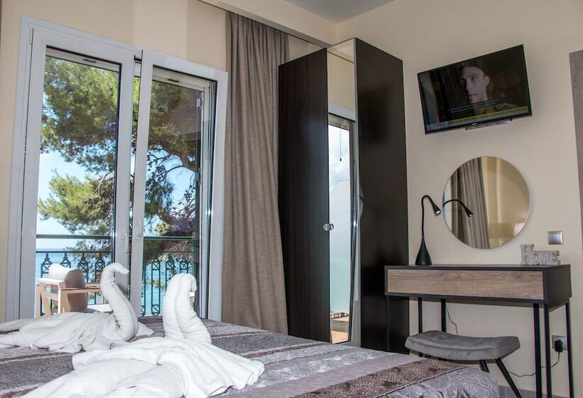 1 Bedroom Apartment Sea View, Glyfada Beach